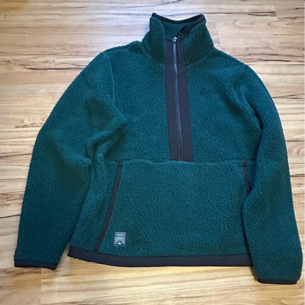 Oiselle PNW Sherpa fleece